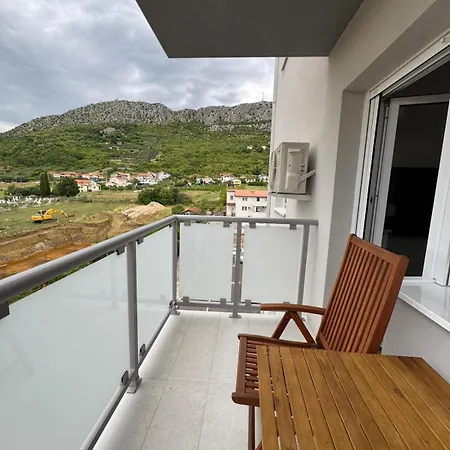 Katamar Apartman *